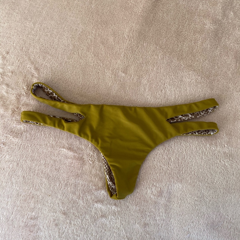 Acacia Baldwin bikini bottom